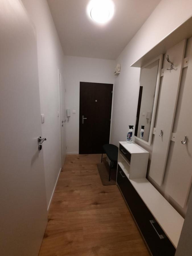 Apartment Klimka With Balcony, Free Wifi And Free Parking Bratislava Exteriör bild