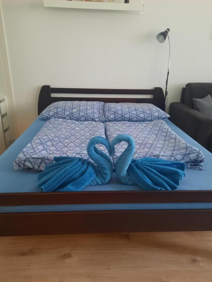 Apartment Klimka With Balcony, Free Wifi And Free Parking Bratislava Exteriör bild