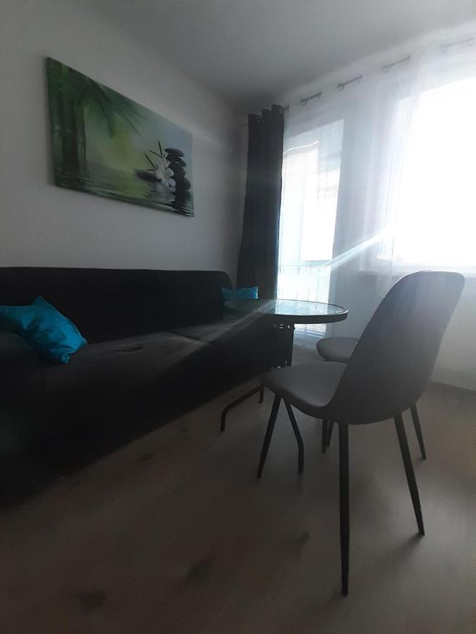 Apartment Klimka With Balcony, Free Wifi And Free Parking Bratislava Exteriör bild